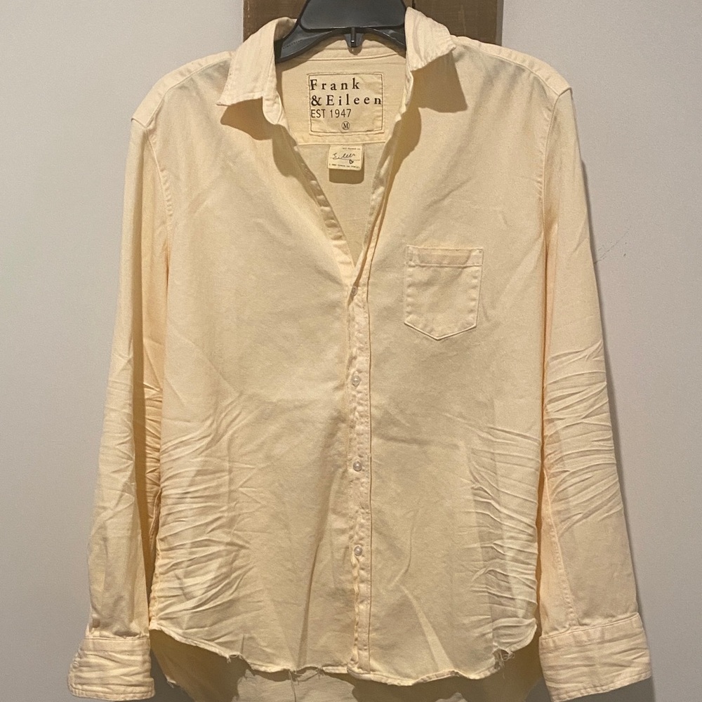 Frank & Eileen Light Cream Casual Shirt